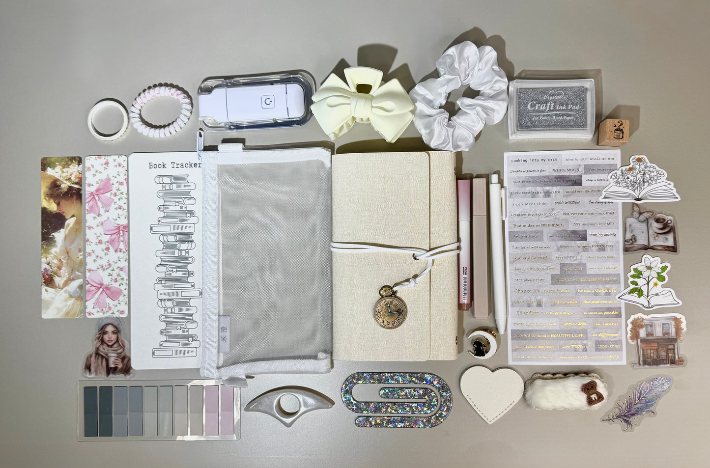 White Bookish Bundle 🤍