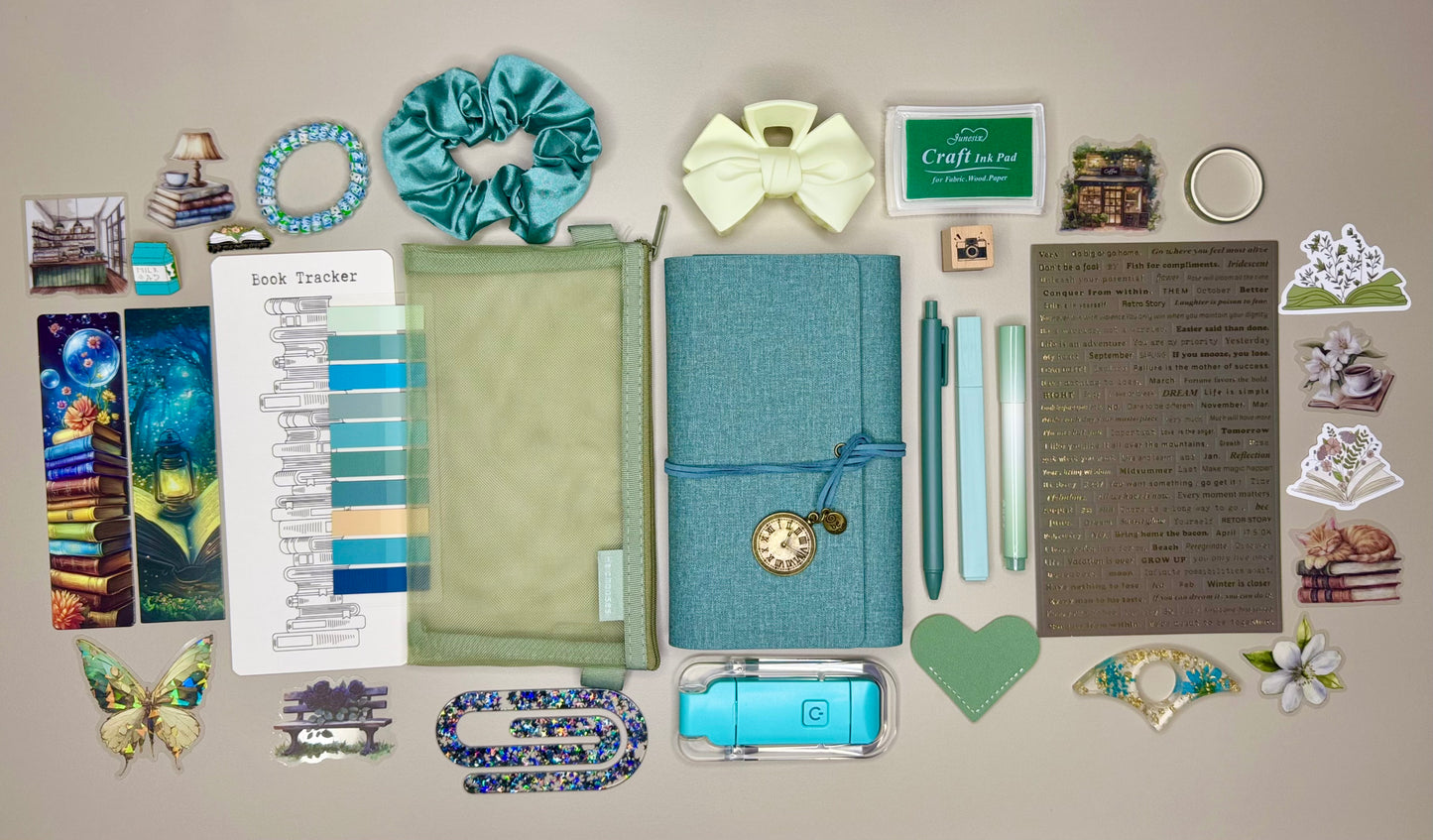 Teal Bookish Bundle 🐚